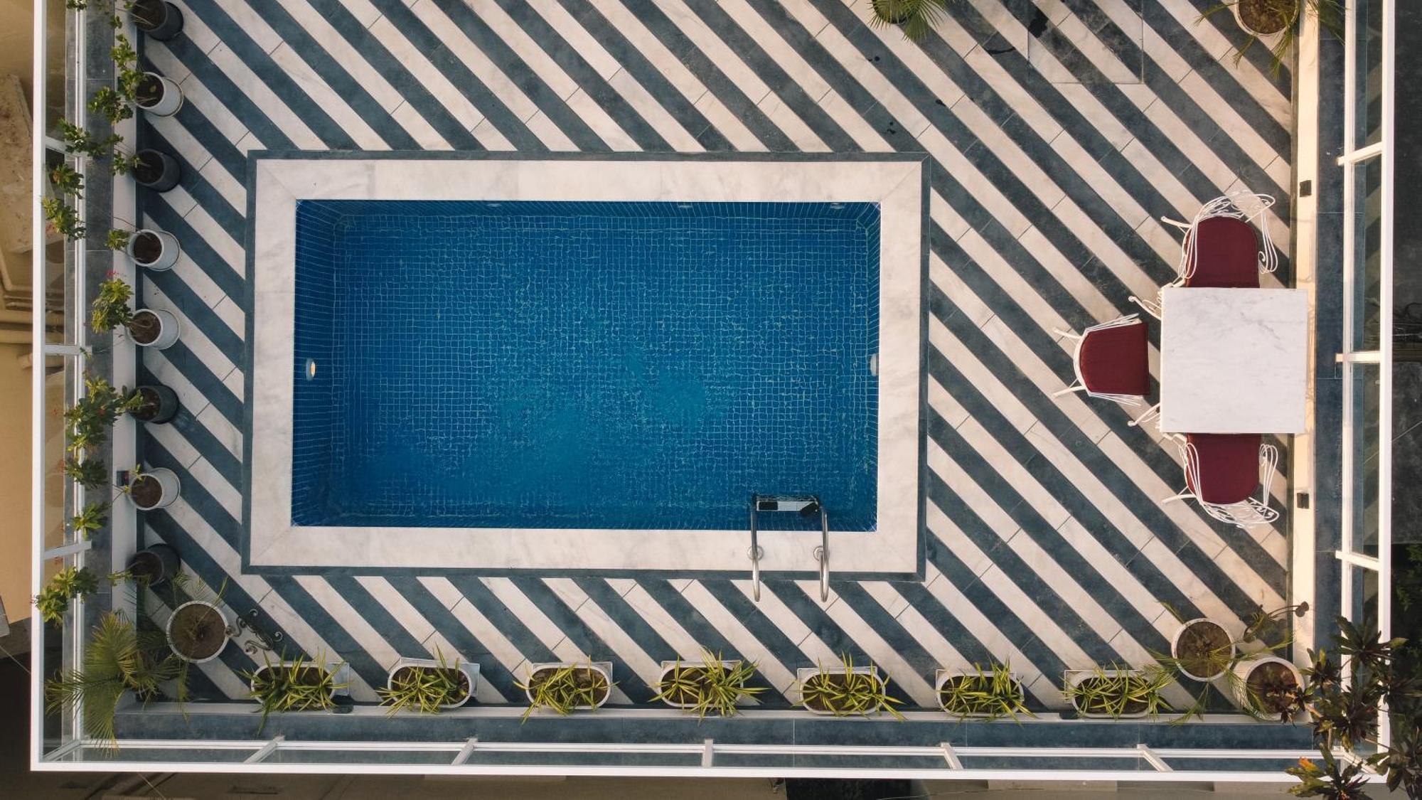 Hotel Naren Villa Udaipur Bagian luar foto