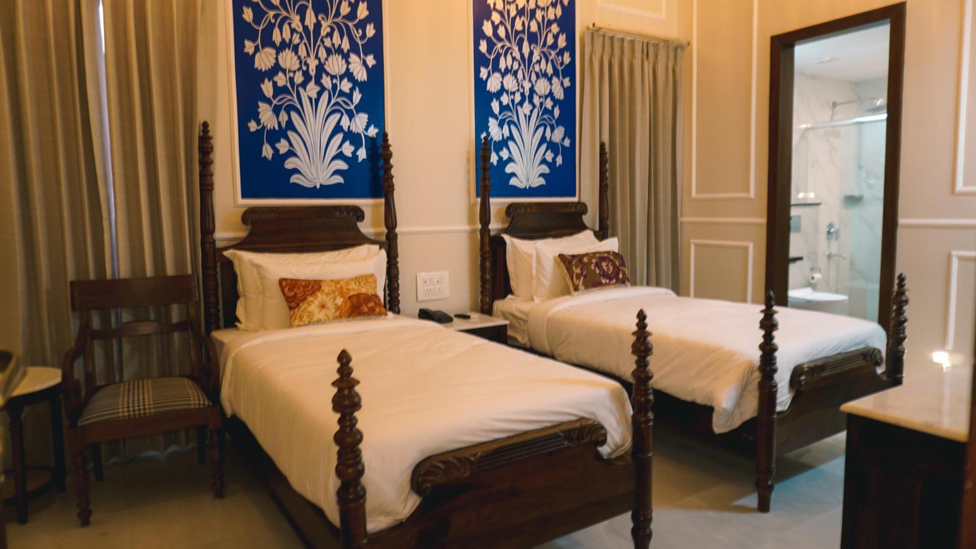 Hotel Naren Villa Udaipur Bagian luar foto